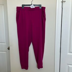Nike Yoga Women’s Size XL Dri-Fit Training Joggers NWT